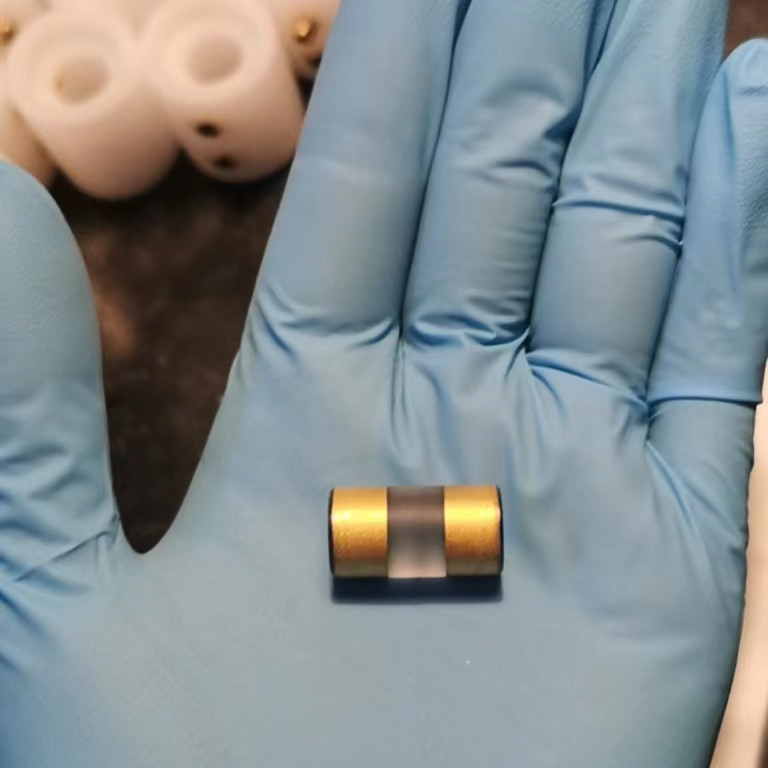 Source DKDP/KD*P with Various Deuteration (90%-99%).jpg