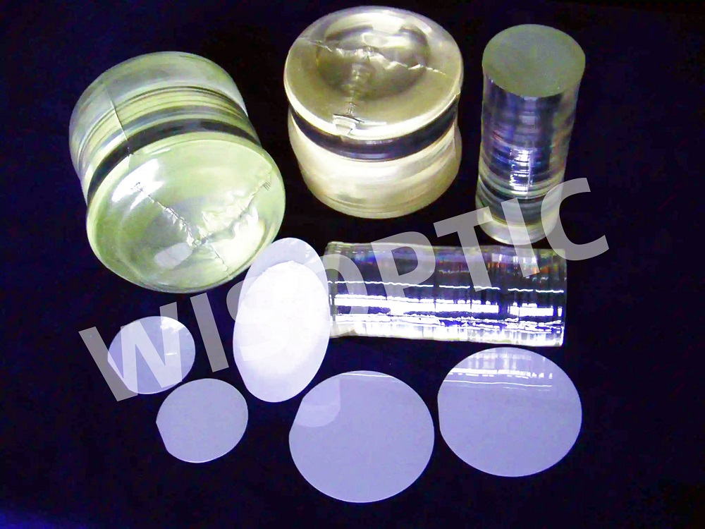 In-house Grown Bulk of LiNbO3 Crystal .jpg